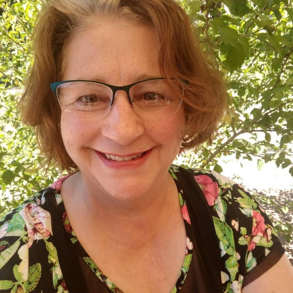 Meet your Posher, Lynda